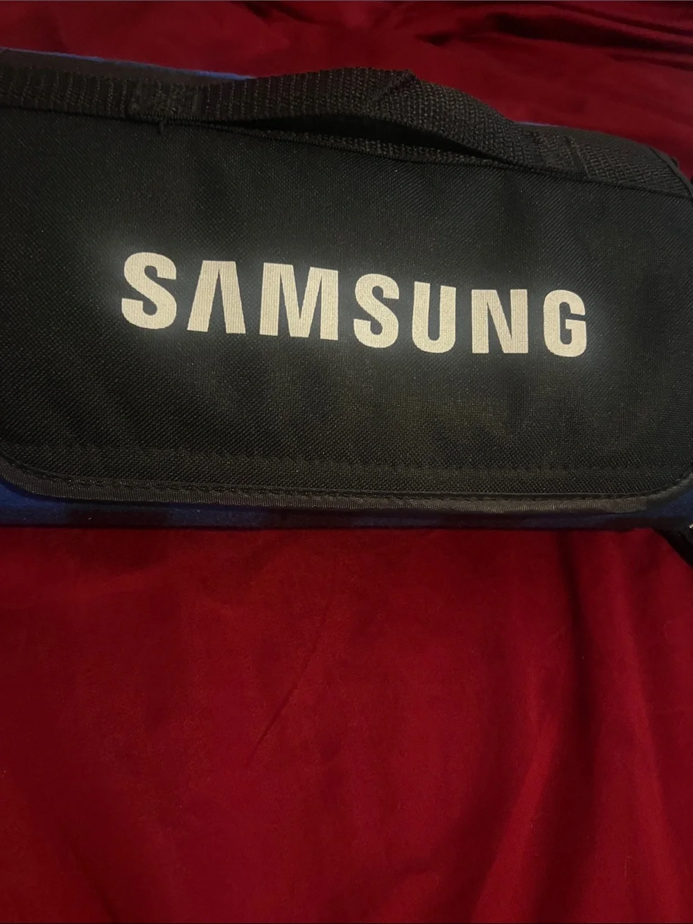 OGIO Samsung Blue and Black Sport Duffel with Removable blanket - Picture 2 of 13